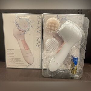 Mary Kay Skincare Cleansing Brush - White and Pink